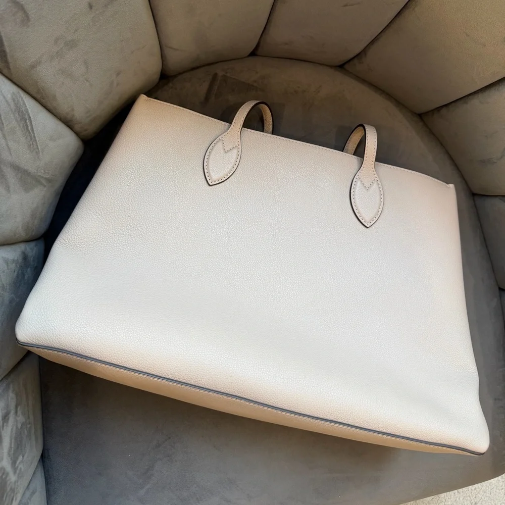 Louis Vuitton Lock Me Shopper Tote Work Bag Gold Cream - Picture 6 of 16